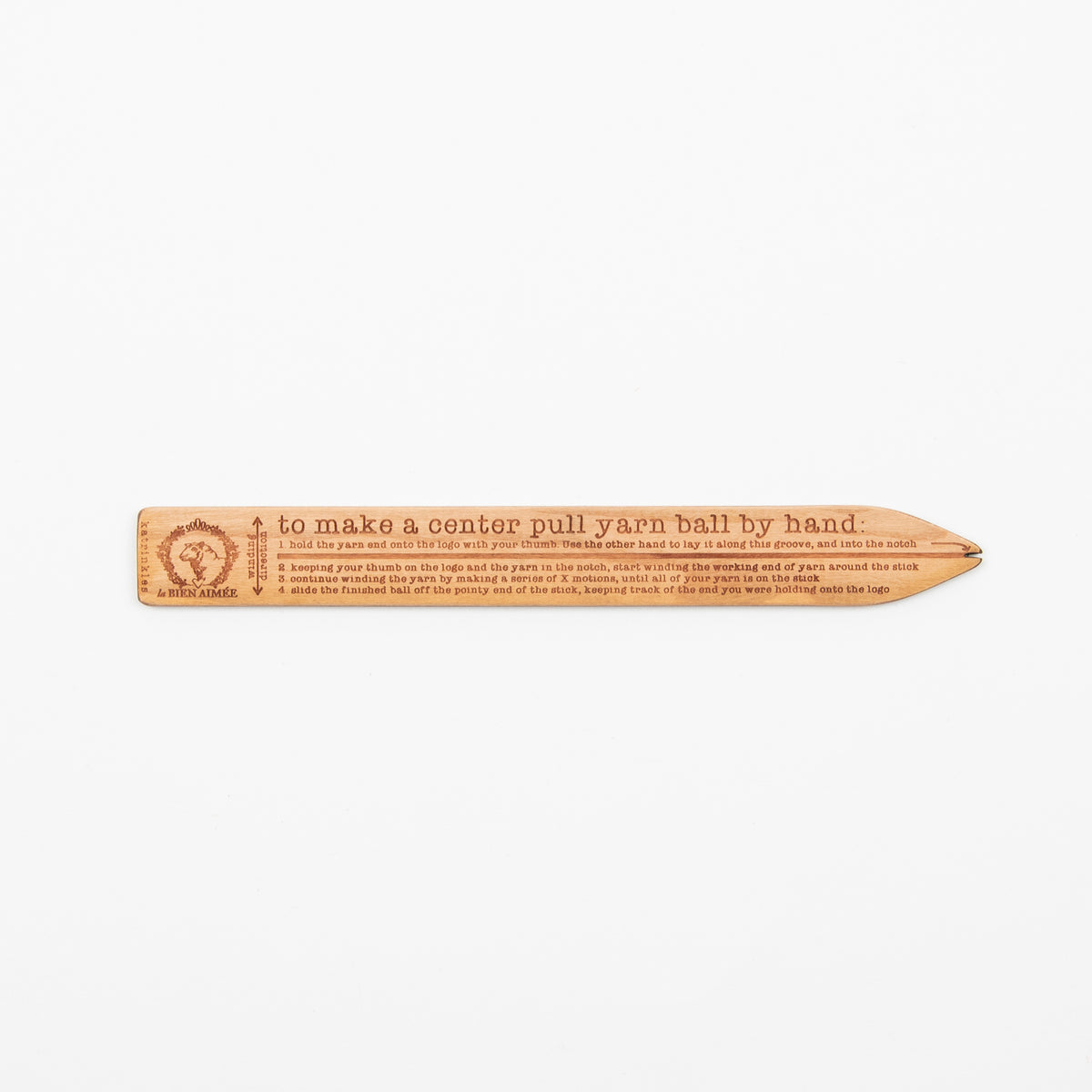 La Bien Aimée Center Pull Ball Winder — Wood