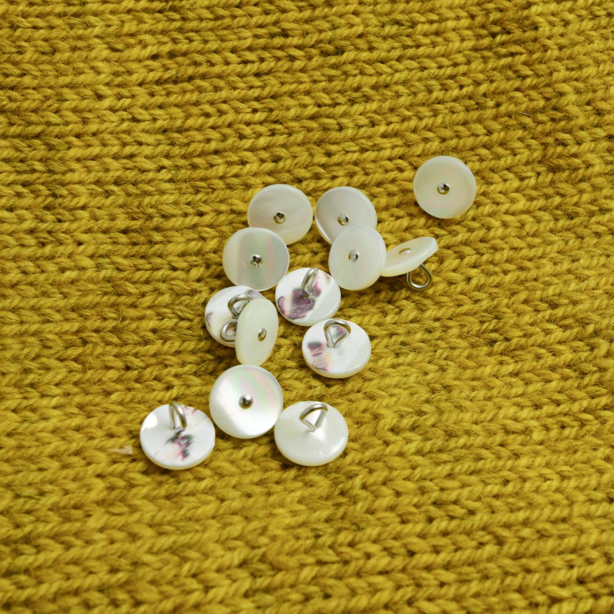 Skacel Buttons — White / 13mm