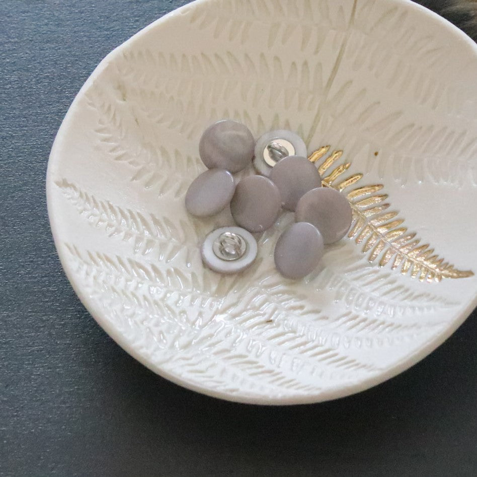 Lise Tailor - Shank Button (Mother of Pearl) — 12mm / Grey